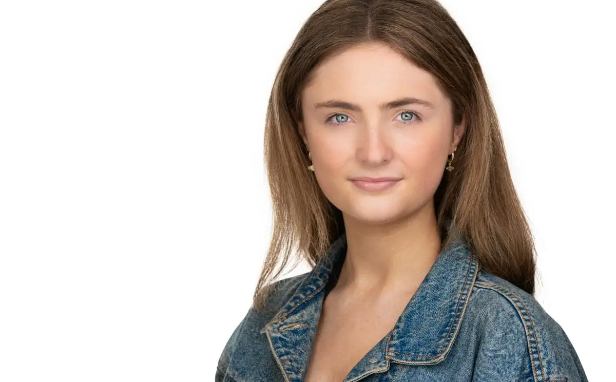 Actor headshot Sydney, young woman